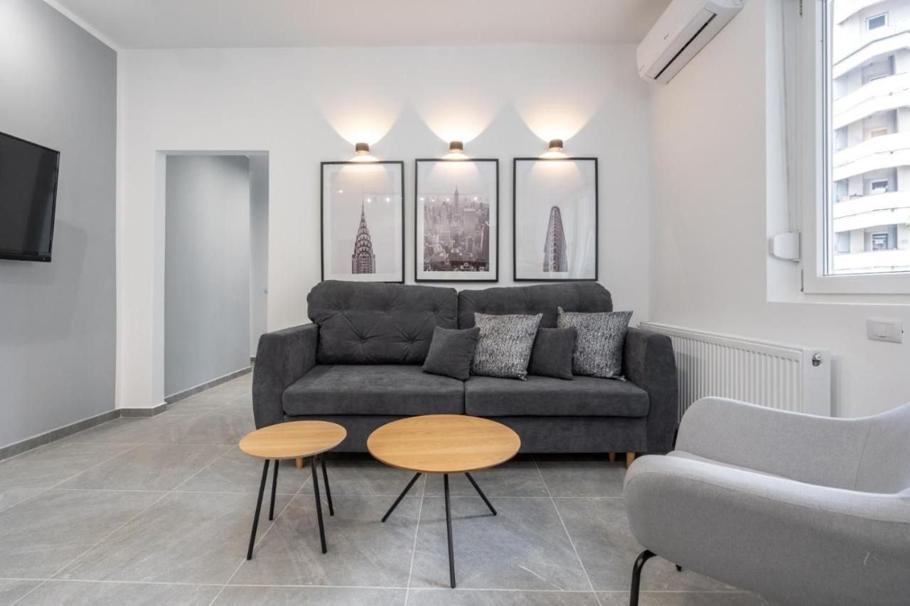 Relax Apartament In Piata Universitatii Бухарест Екстер'єр фото