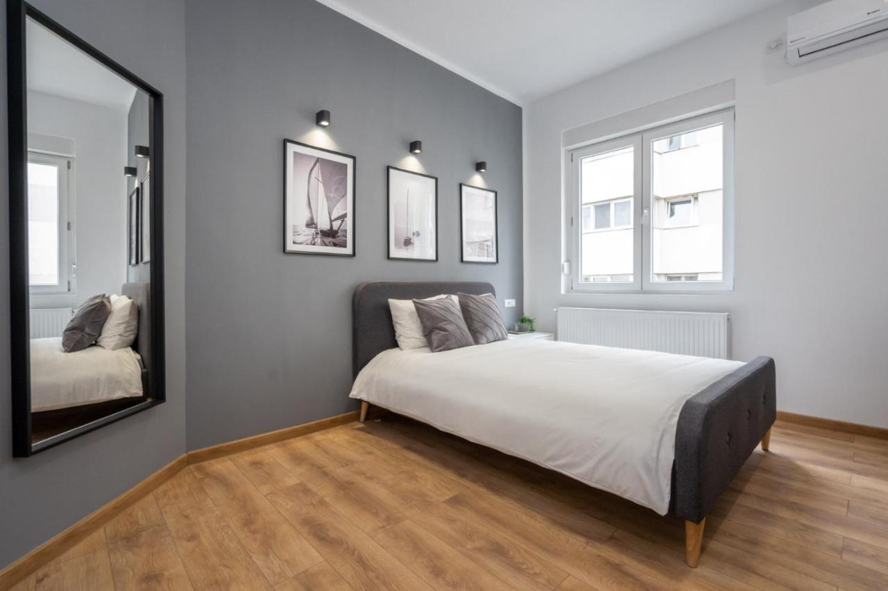 Relax Apartament In Piata Universitatii Бухарест Екстер'єр фото
