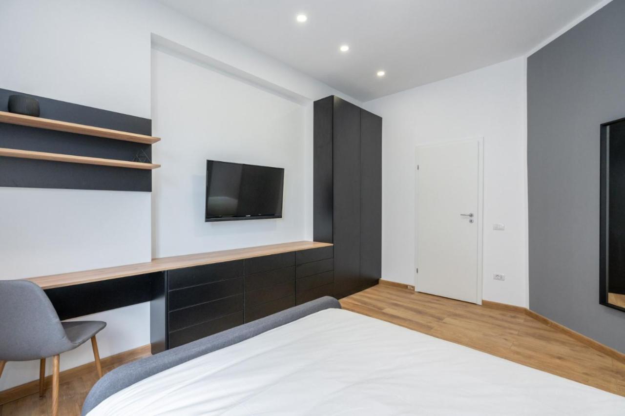 Relax Apartament In Piata Universitatii Бухарест Екстер'єр фото